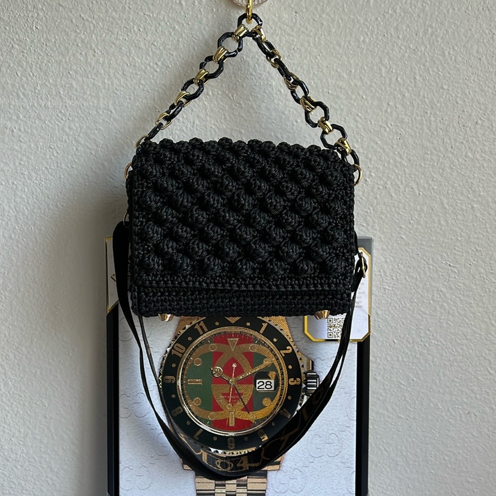 Classic Hand Crafted Crochet Crossbody Bag. - Picture 13 of 17